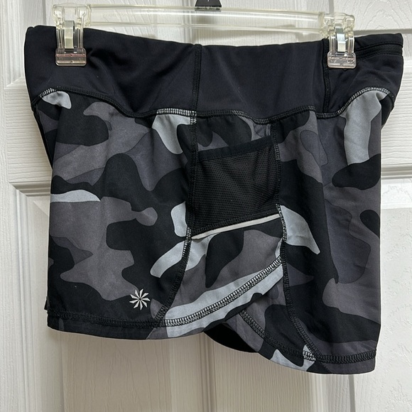 Athleta Ready Set Short *Camo - Picture 7 of 14